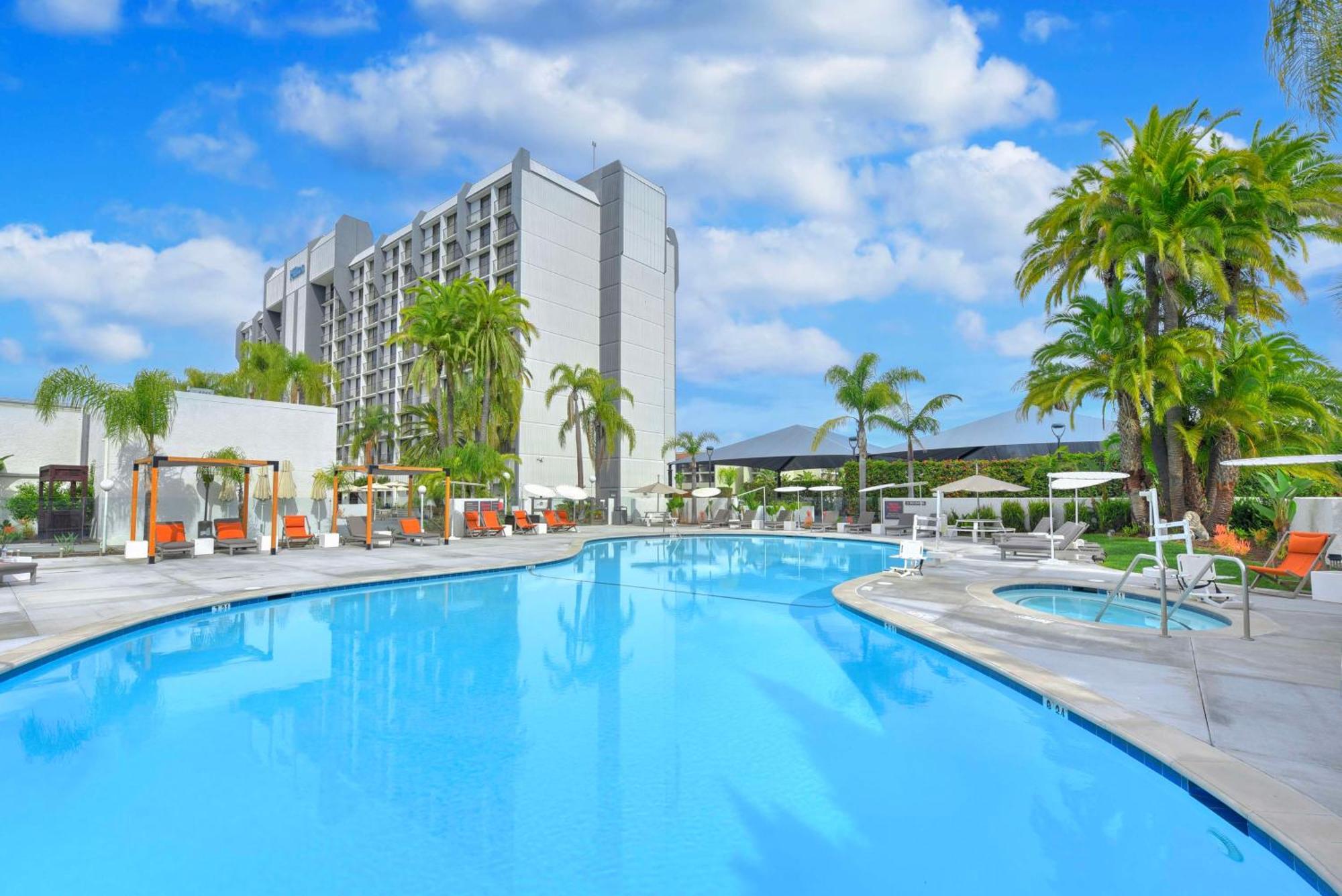 Hotel Hilton Irvine/Orange County Airport Exterior foto