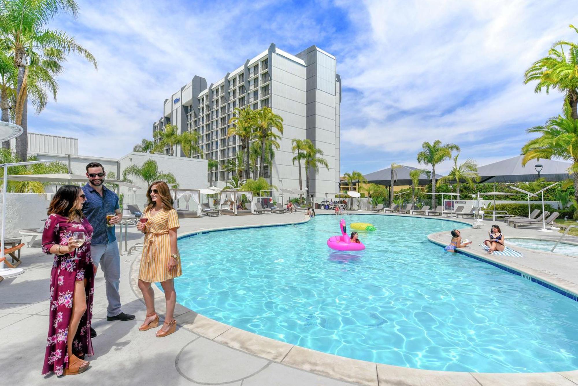 Hotel Hilton Irvine/Orange County Airport Exterior foto