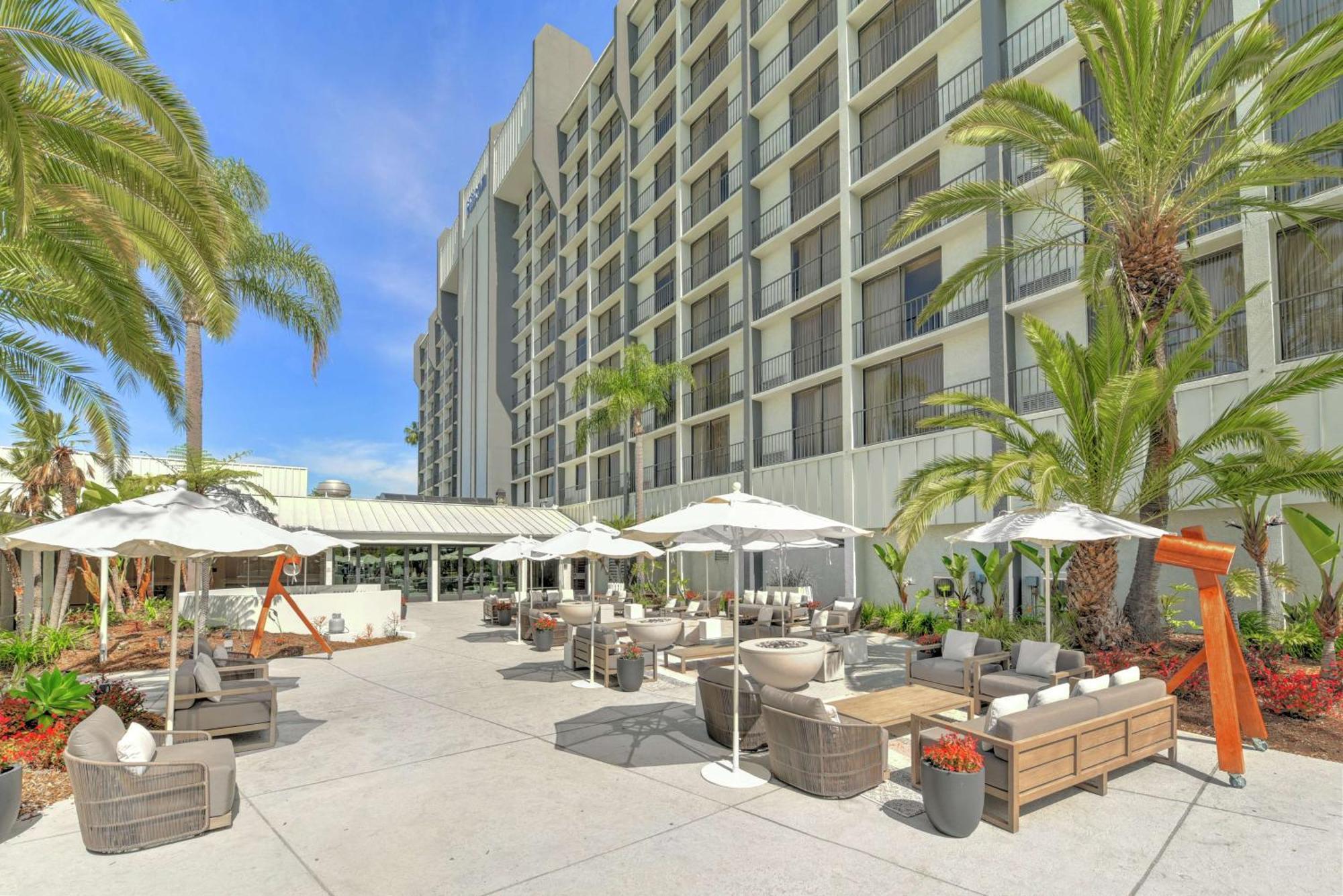 Hotel Hilton Irvine/Orange County Airport Exterior foto